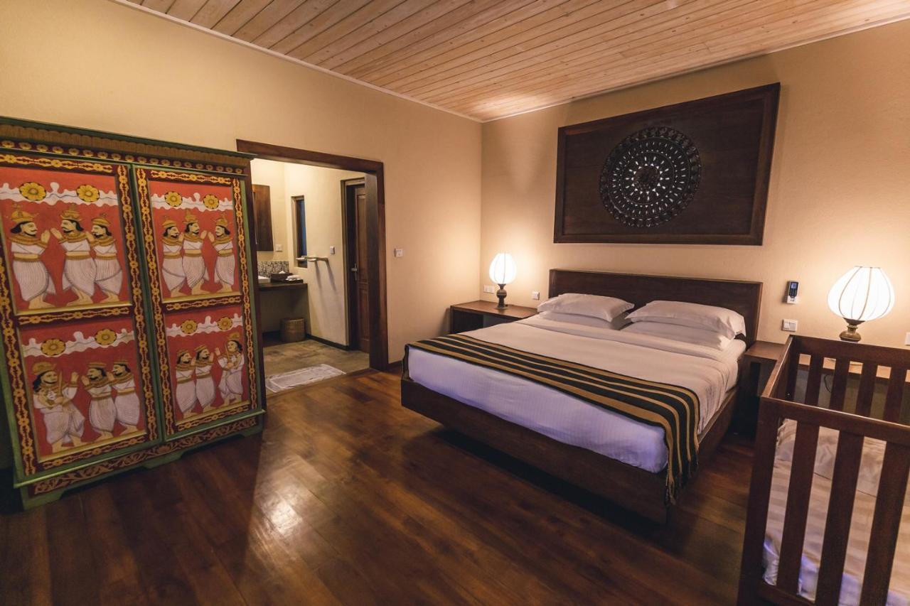 Aga Surf View Hotel Tangalle Eksteriør billede
